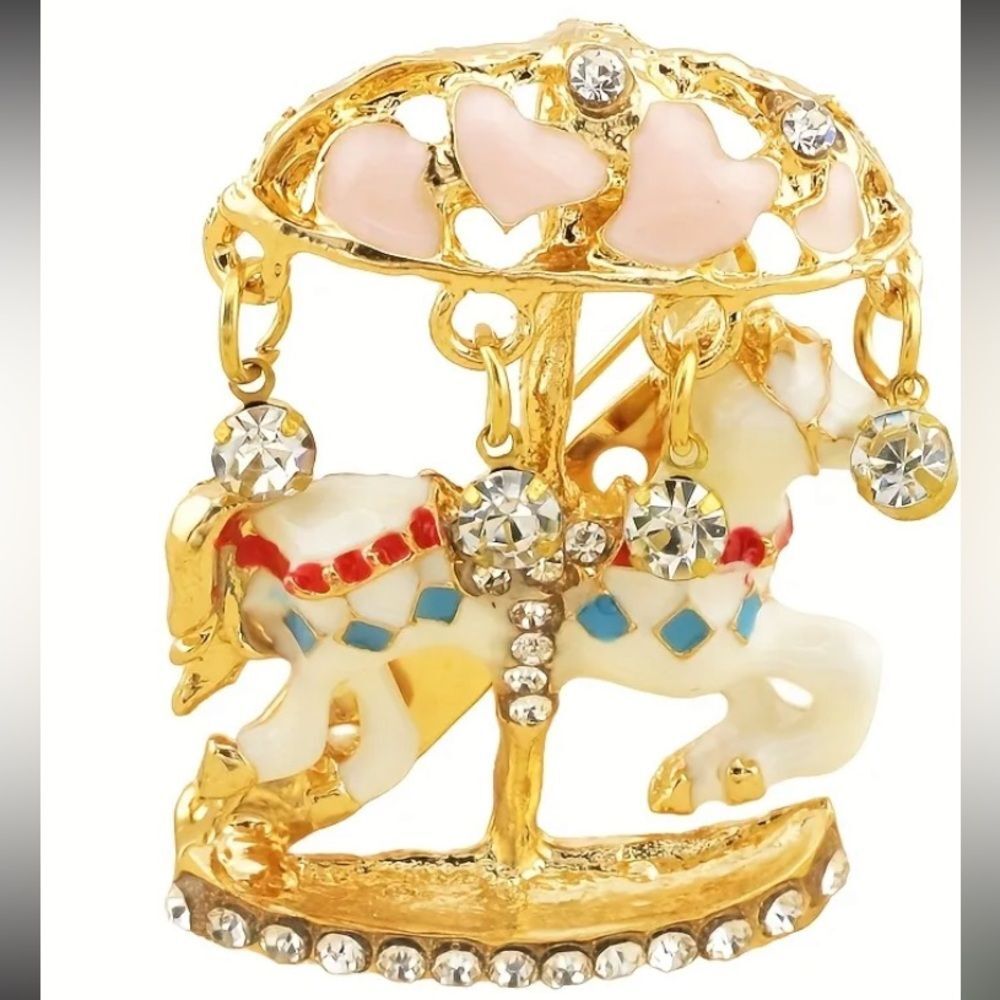 Betsy Johnson White Gold horse carousel Rhinestone Pendant Brooch